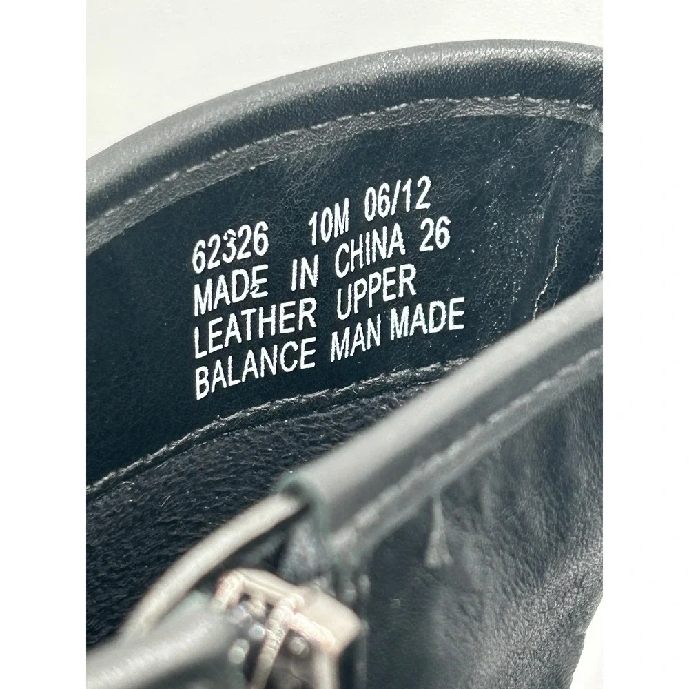 Clarks artisan black
